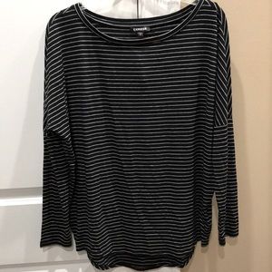 🎁EXPRESS Women’s Top